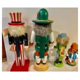 4 Nutcrackers