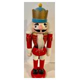 3 Nutcrackers
