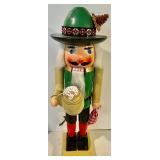 3 Nutcrackers