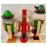3 Nutcrackers