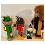 4 Nutcrackers