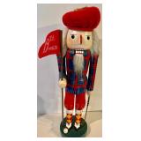 4 Nutcrackers