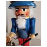 Steinbach Nutcracker w/ Seashells