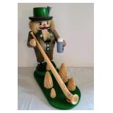 Erzgebrigische Alphorn Nutcracker