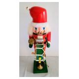 Erzgebirge Santa Musicbox Nutcracker