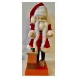 Excellent Erzgebirge Nutcracker