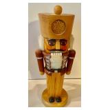 2 Erzgebirge Nutcrackers