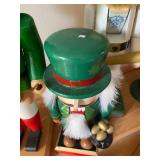4 Nifty Nutcrackers