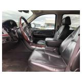 2008 Cadillac Escalade ESV - FULLY LOADED