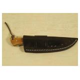 Damascus Steel Fixed Blade Hunting Knife with Leather Sheath