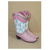 Outdoor Cowgirl Boot Décor with Rocks