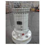 DuraHeat 23,800 BTU Indoor Kerosene Portable Heater, DH2304 - In nice working condition.