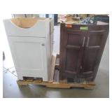 WHOLESALE MIXED PALLET OF MISCELLANEOUS SMALL VANITY CABINETS!