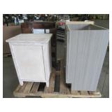 WHOLESALE MIXED PALLET OF MISCELLANEOUS SMALL VANITY CABINETS!