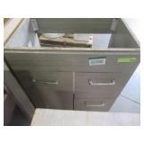 WHOLESALE MIXED PALLET OF MISCELLANEOUS SMALL VANITY CABINETS!