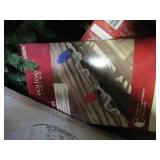WHOLESALE MIXED PALLET OF MISCELLANEOUS CHRISTMAS AND FALL DECORATIONS!