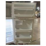 Hotpoint 15.6 cu. ft. Top Freezer Refrigerator in White HPS16BTNLWW