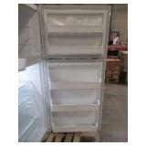 Frigidaire 18.3-cu ft Top-Freezer Refrigerator (White) FFTR1835VW