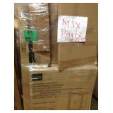 Pallet of assorted shelfs and home décor (some items might be missing pieces) see pictures