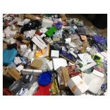 Pallet of assorted housewares, home decor (review all pictures)