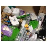 Pallet of assorted housewares, home decor (review all pictures)