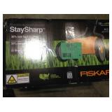 StaySharp 17 in. Manual Push Walk Behind Non-Electric Reel Mower by Fiskars (new) see all pictures