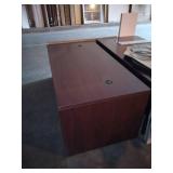 Honcompany - HON105895RNN - 10500 Series "L" Single Pedestal Desk, Right Full-Height Ped, 72W X 36D X 29.5H, Mahogany