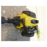 John Deere weed trimmer. Nice condition. Tested & works. As shown.