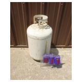 30lb LP tank. As shown.