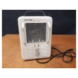 Calore Milkhouse Heater - 1500W Max - Tested and Works