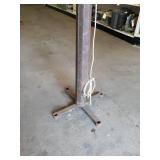 Traffic Signal Mounted on Pole - WORKS!! - About 90" Tall - 110V