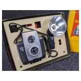 Vintage Camera - Kodak Brownie Reflex 20 Outfit