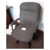 Black Tweed Office Chair & 7-Drawer Executive Desk 66x36x30 (Has Damage On Back Corner)