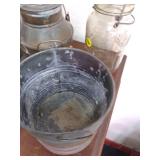 large lot of vintage items (include...