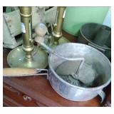 large lot of vintage items (include...
