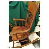 vintage hand carved detail * Good S...