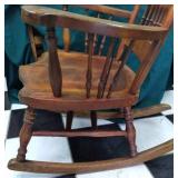 vintage hand carved detail * Good S...