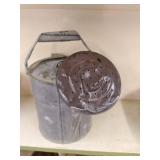 Vintage metal items *See Photos*...