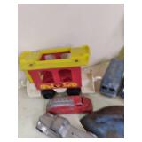 Fisher Price Circus train, metal ca...