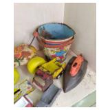 Fisher Price Circus train, metal ca...
