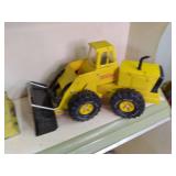 Vintage toy trucks includes Tonka m...