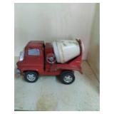vintage metal trucks includes Tonka...