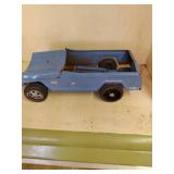 vintage metal trucks includes Tonka...