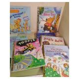 large lot of vintage golden books...