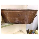 Metal tub fill of vintage items, Mo...