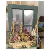 large lot of home decor items *Fish...