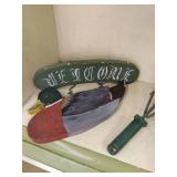 large lot of home decor items *Fish...