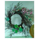 large lot of home decor items *Fish...