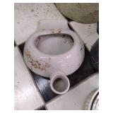 2 large outdoor planter, 2 vintage ...