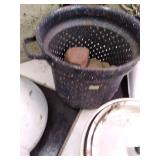 2 large outdoor planter, 2 vintage ...